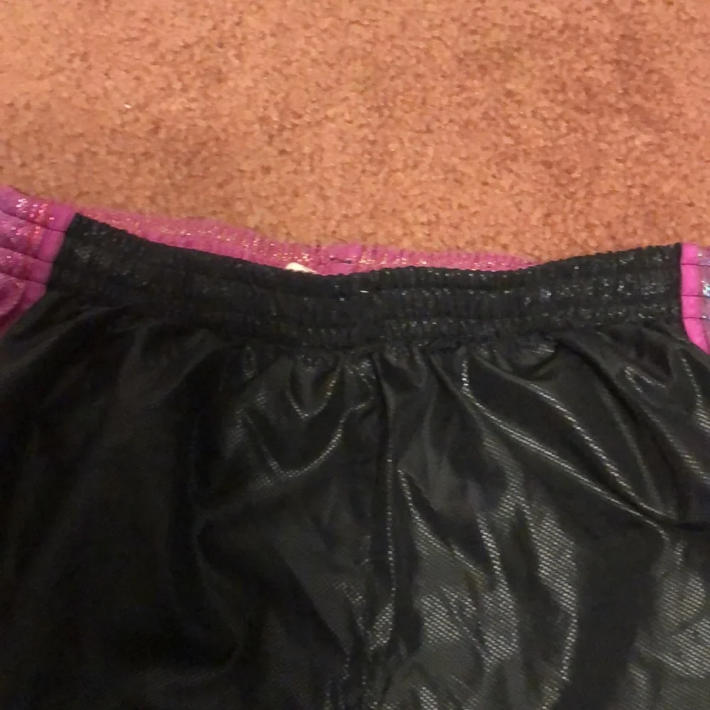 Victoria Secret PINK Shorts - Picture 3 of 8